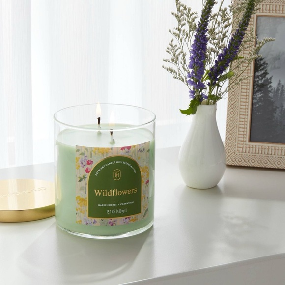 Threshold Wildflowers Candle with Gold Lid - Picture 2 of 4